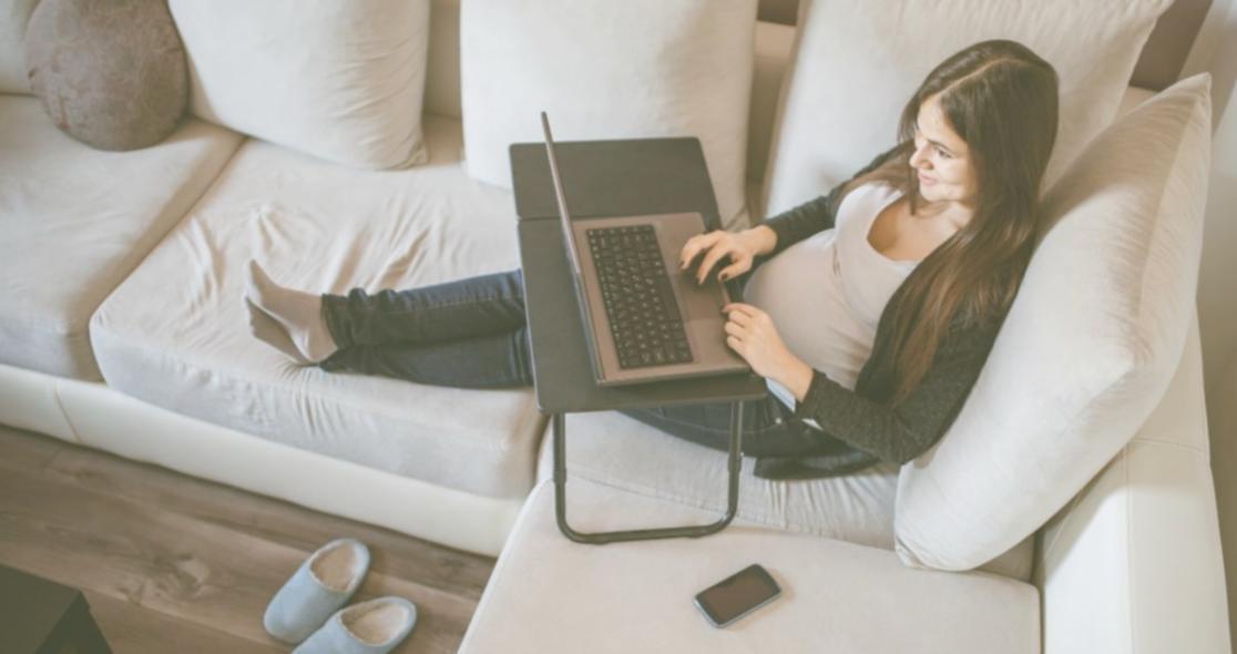 Profesionales aplicando estrategias avanzadas de negociación